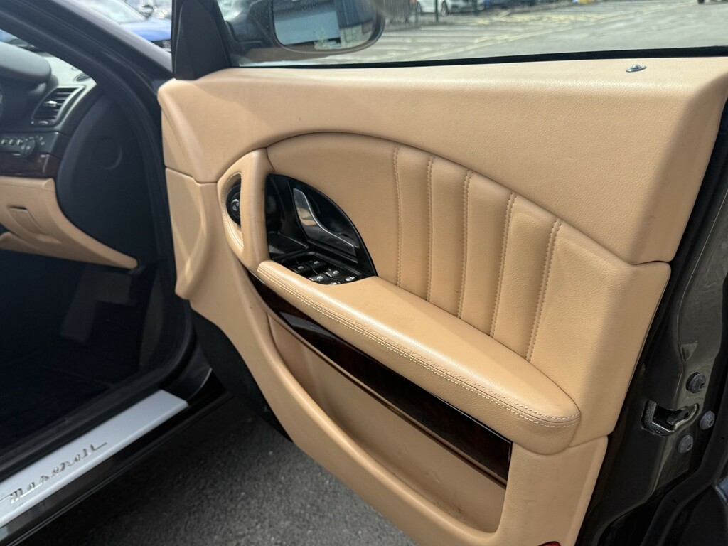 Maserati Quattroporte Sport Gt Black #20