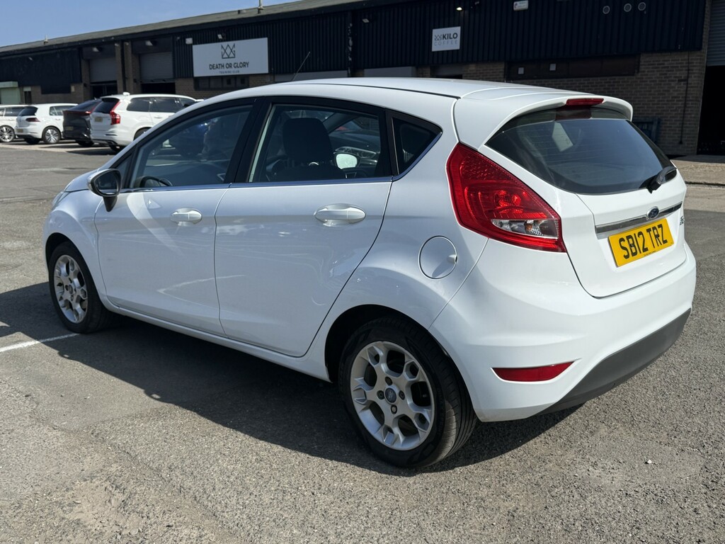 Ford Fiesta 1.3 Zetec White #4