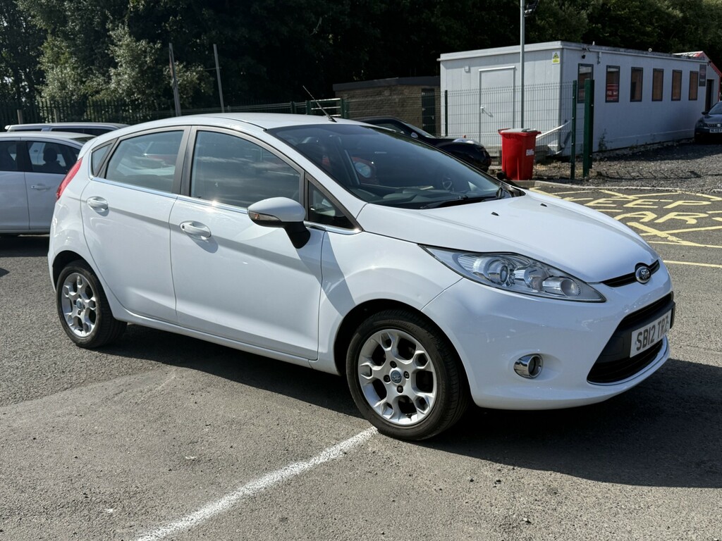Ford Fiesta 1.3 Zetec White #2