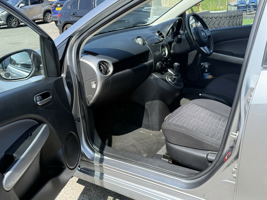 Mazda 2 1.3 Tamura Euro 4 Red #9