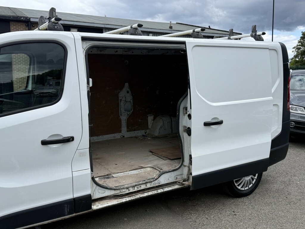 Renault Trafic 1.6 Sl27 Sport Dci Sr Pv 115 Bhp Grey #16
