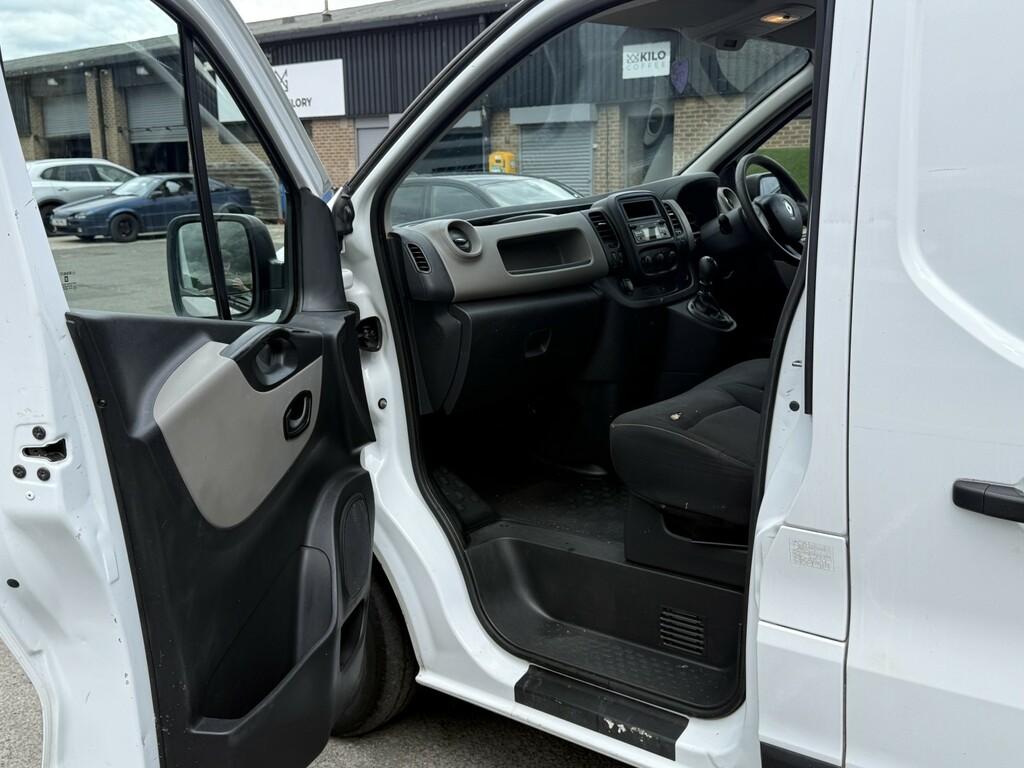 Renault Trafic 1.6 Sl27 Sport Dci Sr Pv 115 Bhp Grey #12