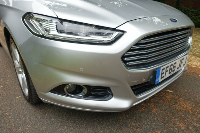 Ford Mondeo 2L Titanium Blue #20