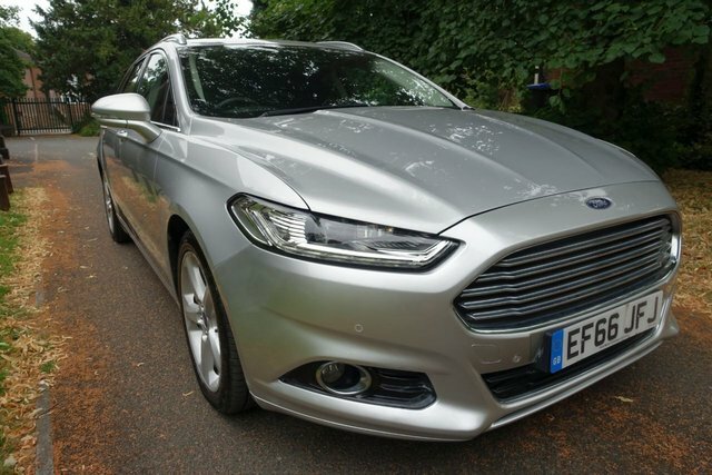 Ford Mondeo 2L Titanium Blue #23
