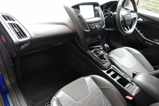 Ford Focus 2.0 Titanium X Tdci 148 Bhp MX65YDA Blue #4