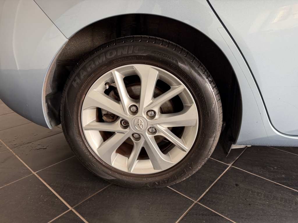 Toyota Auris 1.6 V-matic Icon Euro 5 Grey #9