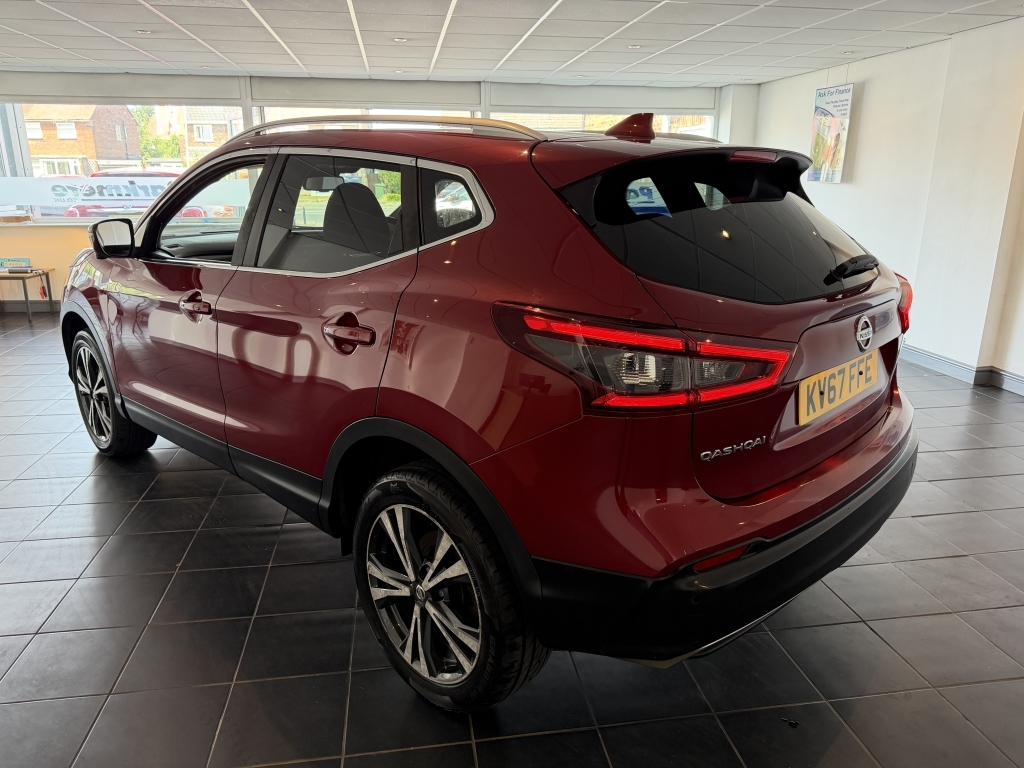 Nissan Qashqai 1.5 N-connecta Dci KV67FFE Red #5