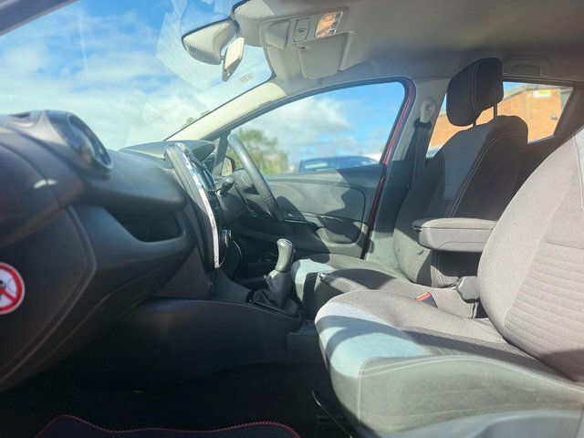 Renault Clio Hatchback HV15OMF Red #6