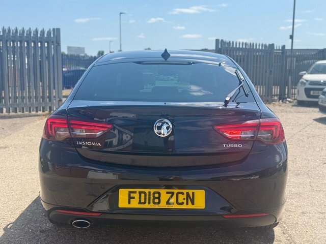 Vauxhall Insignia Hatchback Black #4