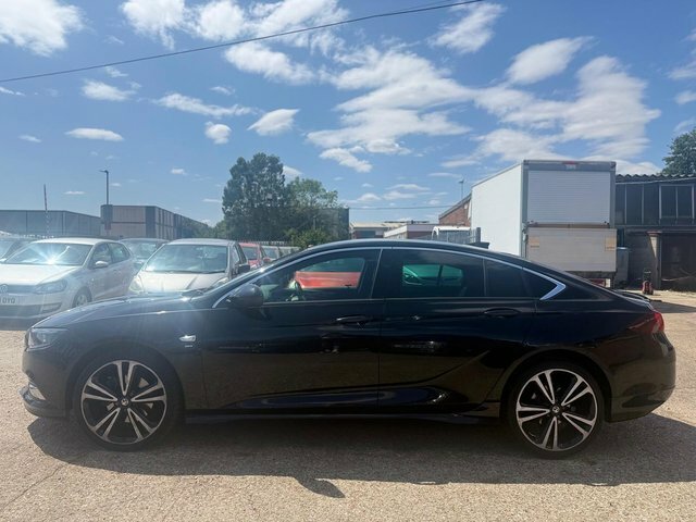 Vauxhall Insignia Hatchback Black #6