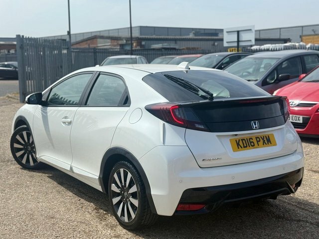 Honda Civic Hatchback KD16PXM White #5