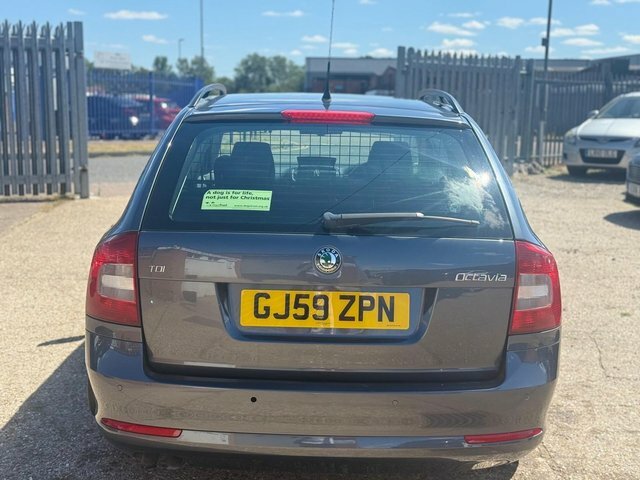Skoda Octavia Estate Grey #4