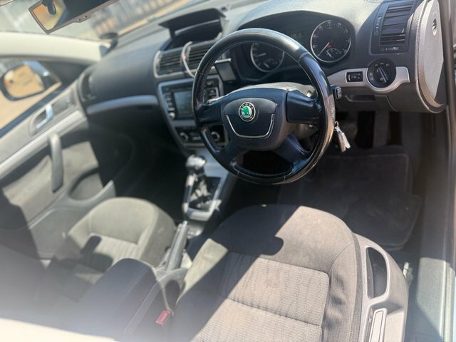 Skoda Octavia 2.0 Tdi Elegance Euro 4 Black #11