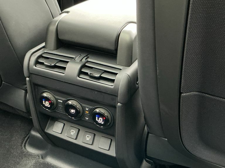 Land Rover Defender 110 3.0 D350 Sedona Edition 110 Red #18