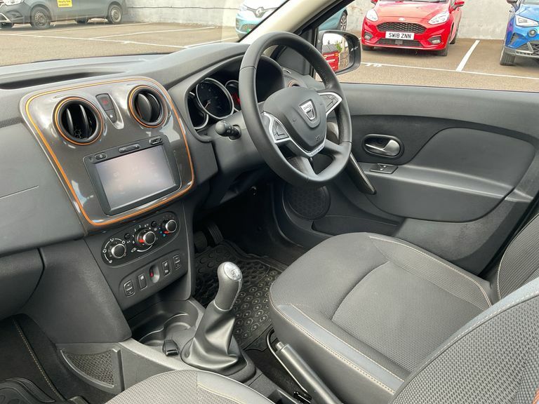 Dacia Sandero Stepway 0.9 Tce Ambiance 35 Road Tax White #3