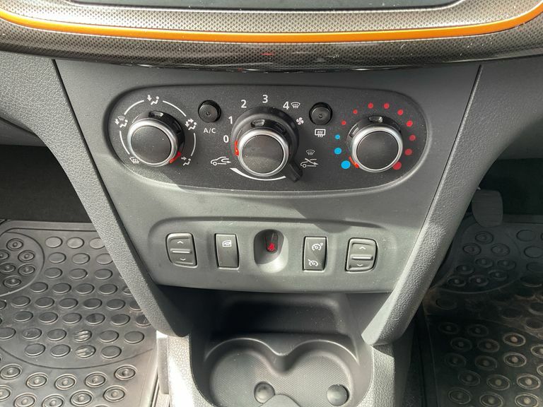 Dacia Sandero Stepway 0.9 Tce Ambiance 35 Road Tax White #13
