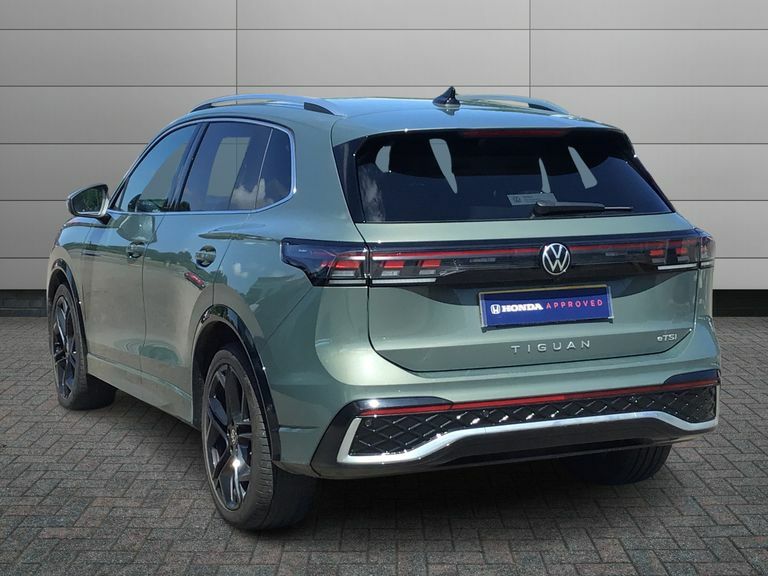 Volkswagen Tiguan 1.5 Etsi 150 Match Dsg White #3