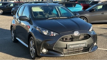 Toyota Yaris 1.5 Hybrid Design Cvt White #20