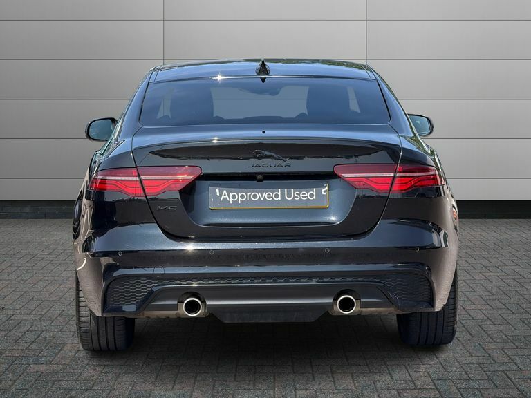 Jaguar XE Xe R-dynamic Black Grey #8