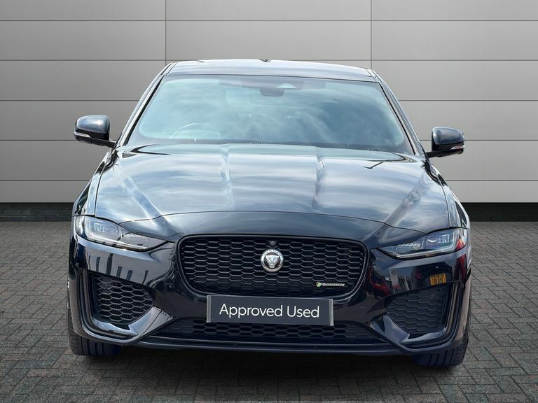 Jaguar XE Xe R-dynamic Black Grey #7