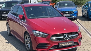 Mercedes-Benz B Class Hatchback Red #17