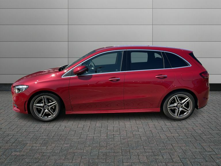 Mercedes-Benz B Class Hatchback Red #6