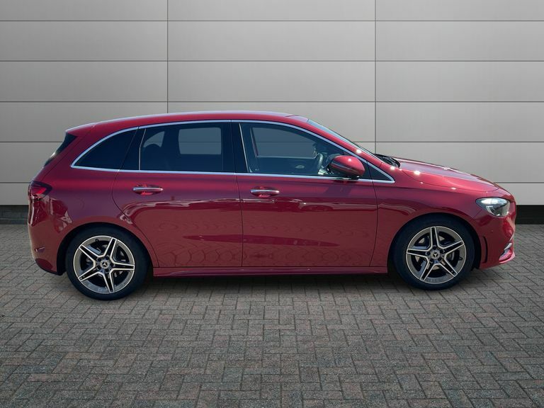 Mercedes-Benz B Class Hatchback Red #5