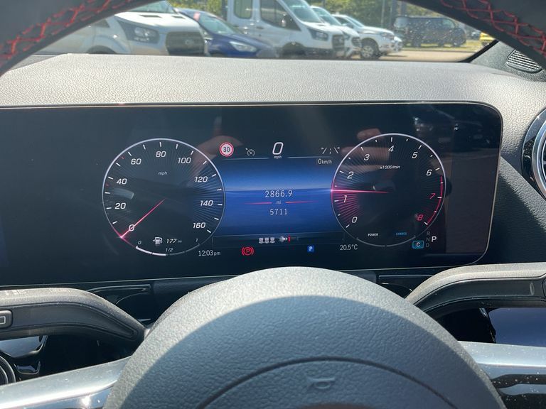 Mercedes-Benz B Class Hatchback Red #11