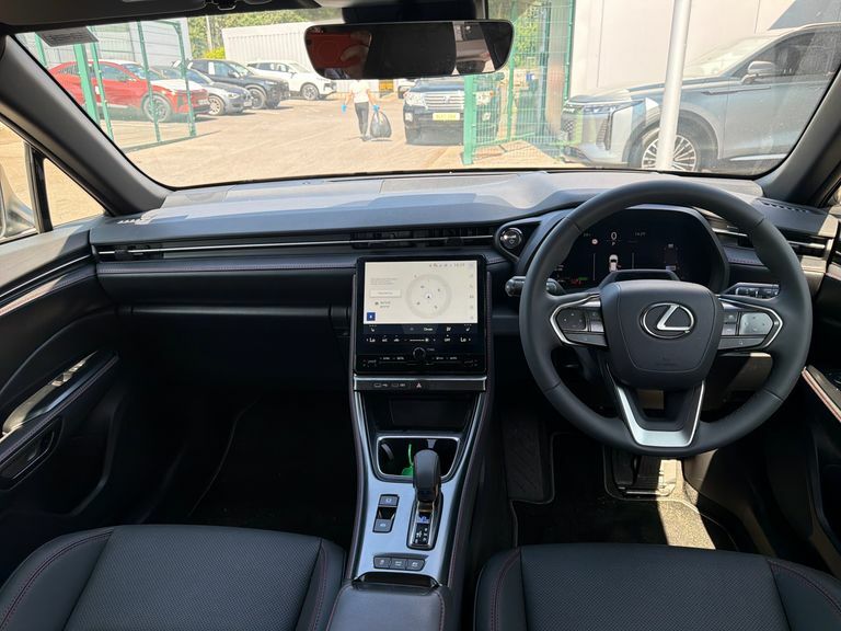 Lexus LBX 1.5 Premium Plus Design E-cvt  #8
