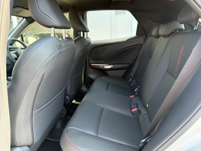 Lexus LBX 1.5 Premium Plus Design E-cvt  #7
