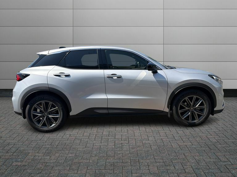 Lexus LBX 1.5 Premium Plus Design E-cvt  #3