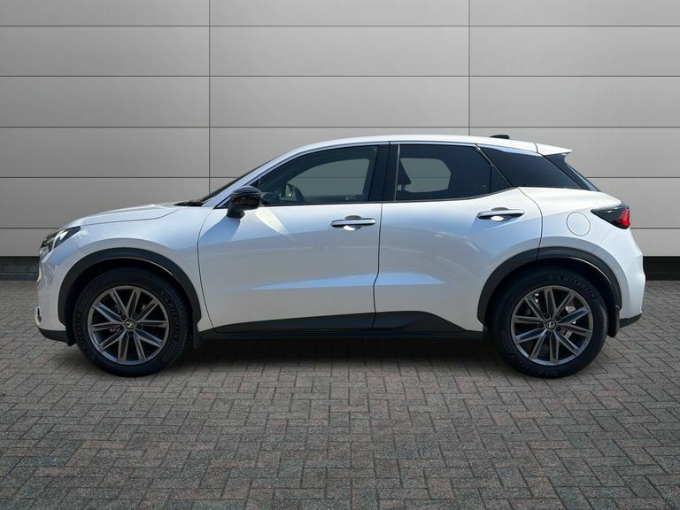 Lexus LBX 1.5 Premium Plus Design E-cvt  #17