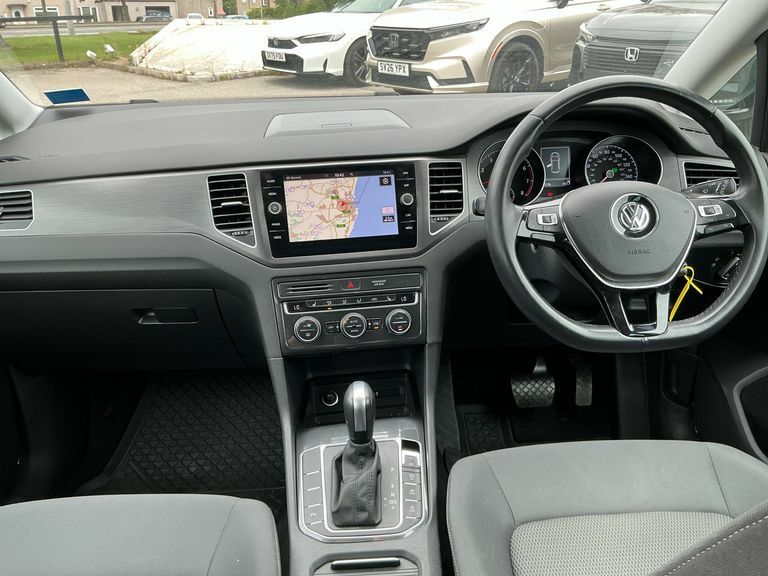 Volkswagen Golf SV Mpv Blue #4