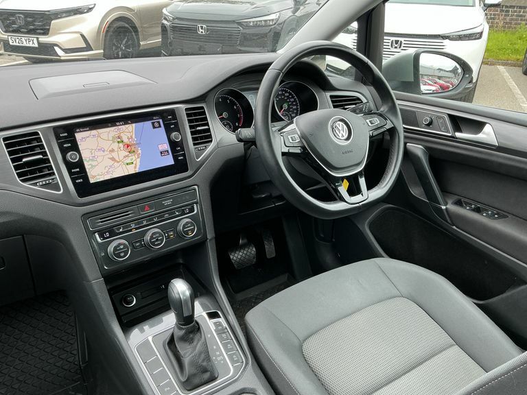 Volkswagen Golf SV Mpv Blue #2
