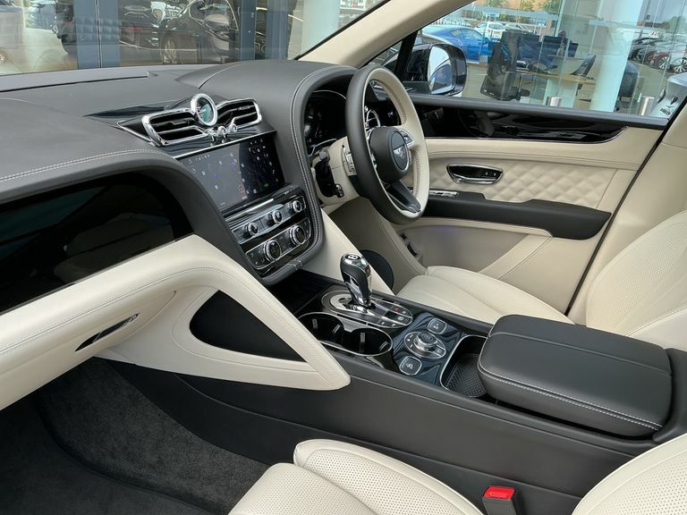 Bentley Bentayga V8 - 7 Seat Grey #2