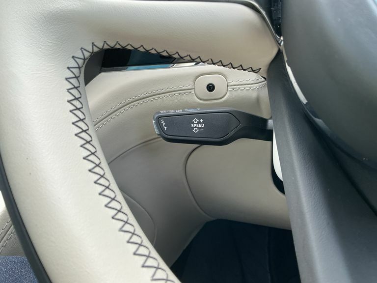 Bentley Bentayga V8 - 7 Seat Grey #15