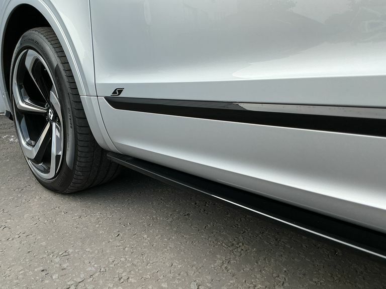 Bentley Bentayga V8 - 7 Seat Grey #36