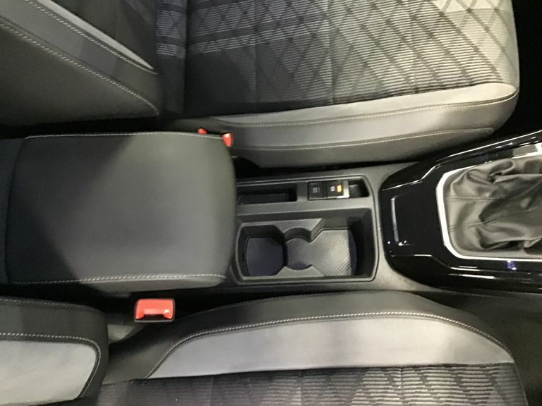 Volkswagen T-Roc Hatchback White #25