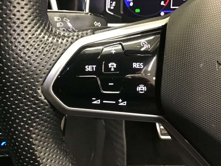 Volkswagen T-Roc Hatchback White #21