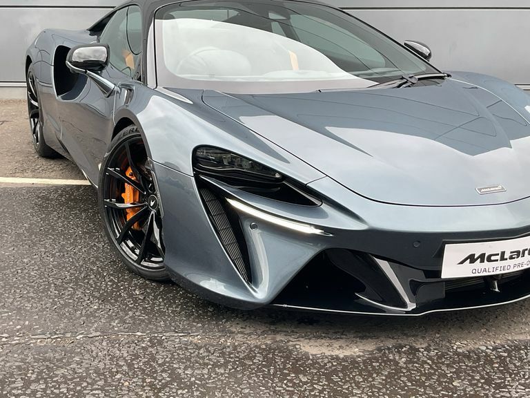 McLaren Artura Automatic Orange #18