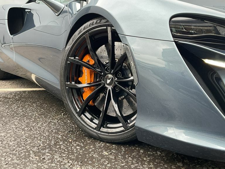 McLaren Artura Automatic Orange #19