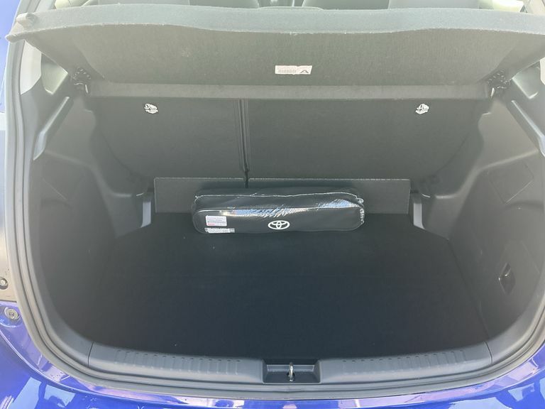 Toyota Yaris Excel Green #10
