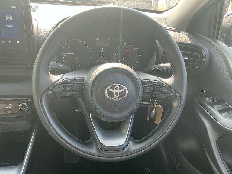 Toyota Yaris Excel Green #13