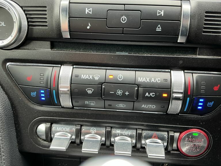 Ford Mustang 2.3 2.3 Ecoboost Convertible 6Spd Red #18