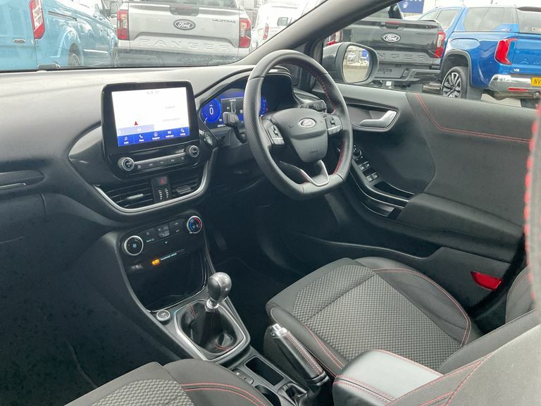 Ford Puma Ford 1.5 St 6Spd 200Ps Black #3
