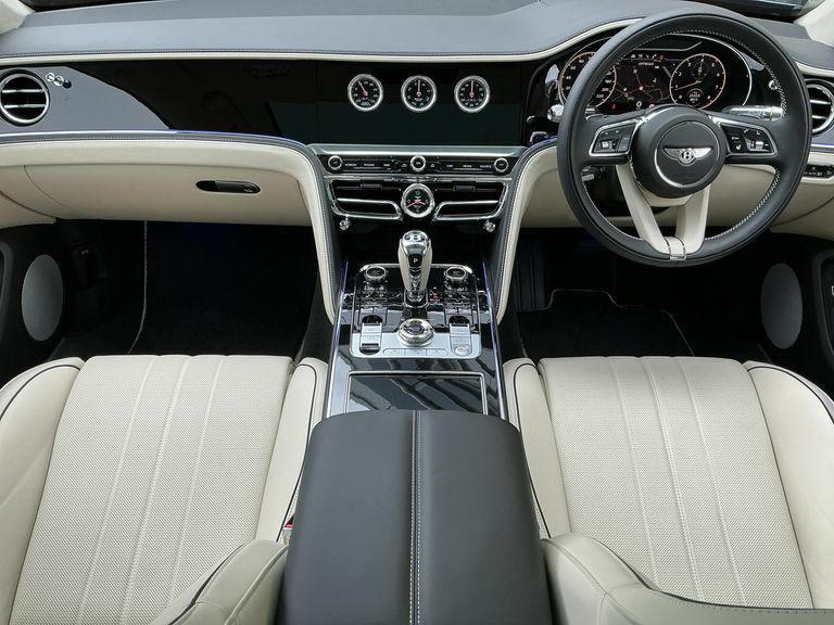 Bentley Flying Spur 4.0 V8 Citytouring Spec Saloon Black #4