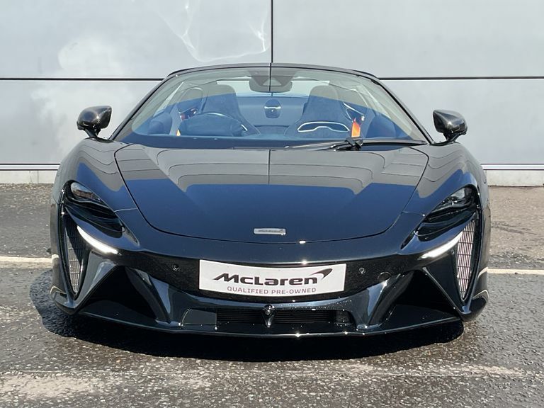 McLaren Artura Black Black #7