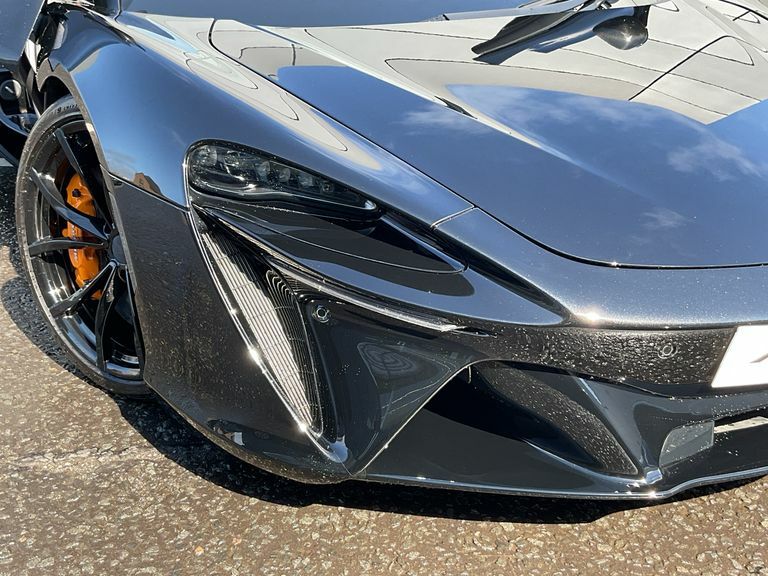 McLaren Artura Black Black #19
