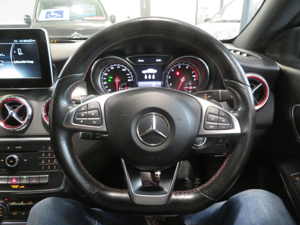 Mercedes-Benz CLA Class 2.1 Cla220d Amg Line Shooting Brake 7G- White #11