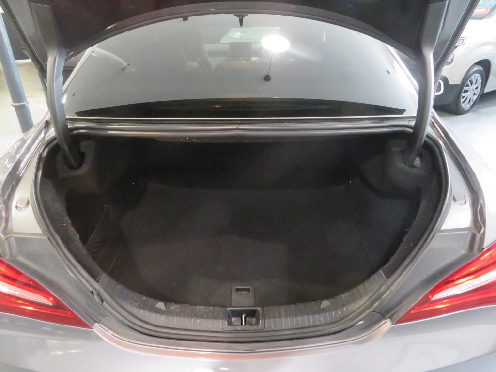 Mercedes-Benz CLA Class 2.1 Cla220d Amg Line Shooting Brake 7G- White #22